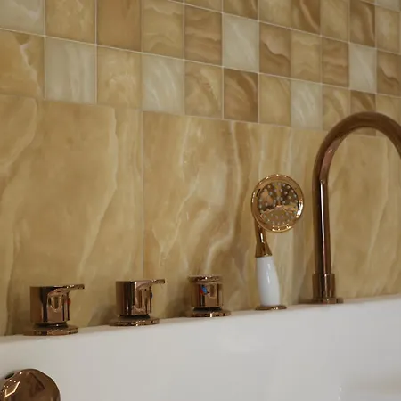 Apartmán Lunarist Luxury Jacuzzi - Blloku