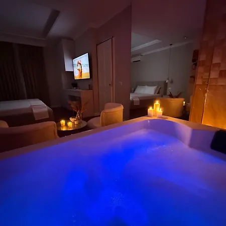 Lunarist Luxury Jacuzzi - Blloku 公寓 *