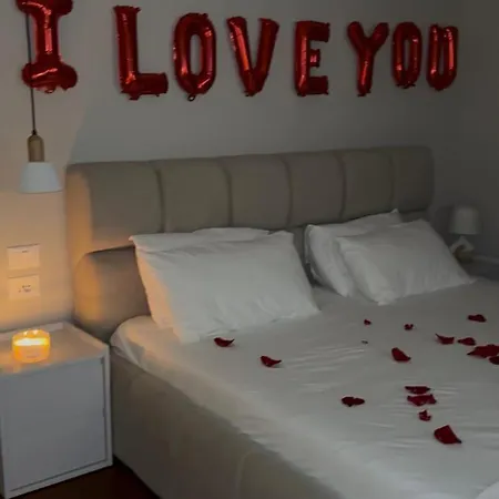 公寓 Lunarist Luxury Jacuzzi - Blloku *