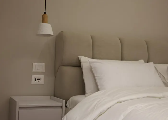 Lunarist Luxury Jacuzzi Blloku *