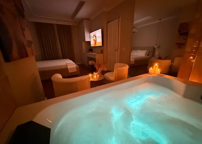 Lunarist Luxury Private Jacuzzi Blloku דירה