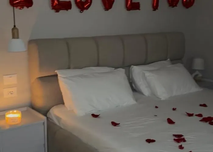 דירה Lunarist Luxury Private Jacuzzi Blloku *