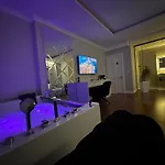 Lunarist Luxury Private Jacuzzi Blloku *