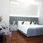 Lunarist Luxury Private Jacuzzi Appartamento Tirana