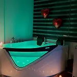 Appartamento Lunarist Luxury Private Jacuzzi