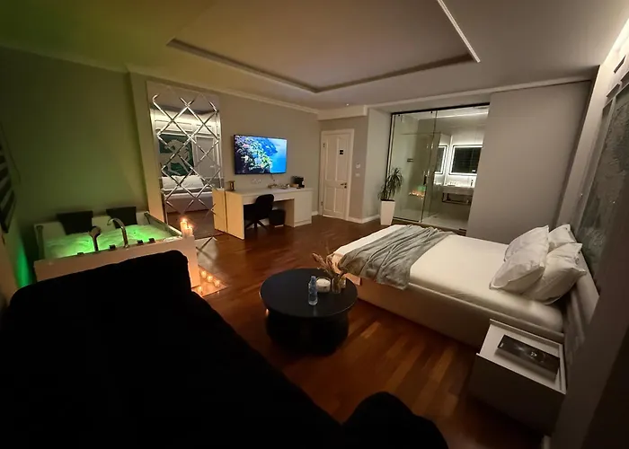 Lunarist Luxury Private Jacuzzi Suites Blloku Tirana Tirana
