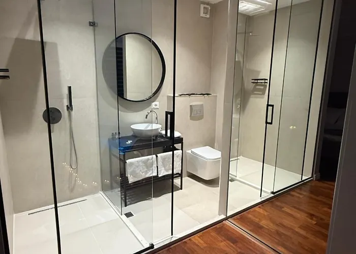 Lunarist Luxury Private Jacuzzi Blloku Apartmán