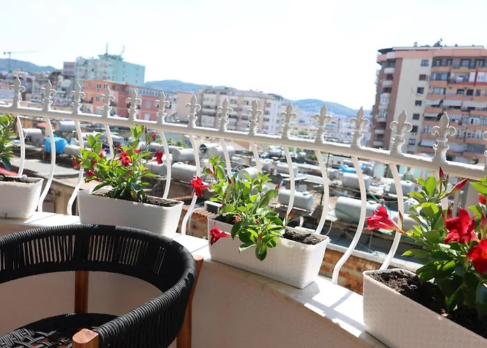 Lunarist Luxury Private Jacuzzi Blloku Apartmán *