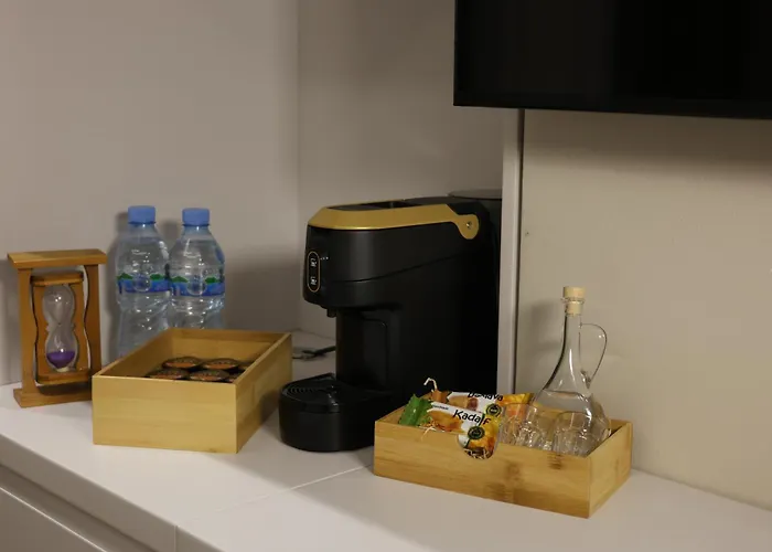 Lunarist Luxury Private Jacuzzi Blloku * Tirana