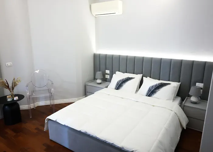 Lunarist Luxury Private Jacuzzi Blloku Apartmán *