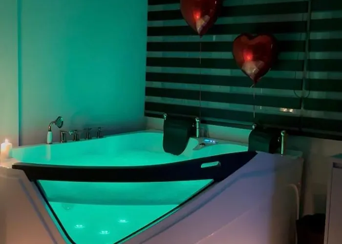 Apartmán Lunarist Luxury Private Jacuzzi Blloku